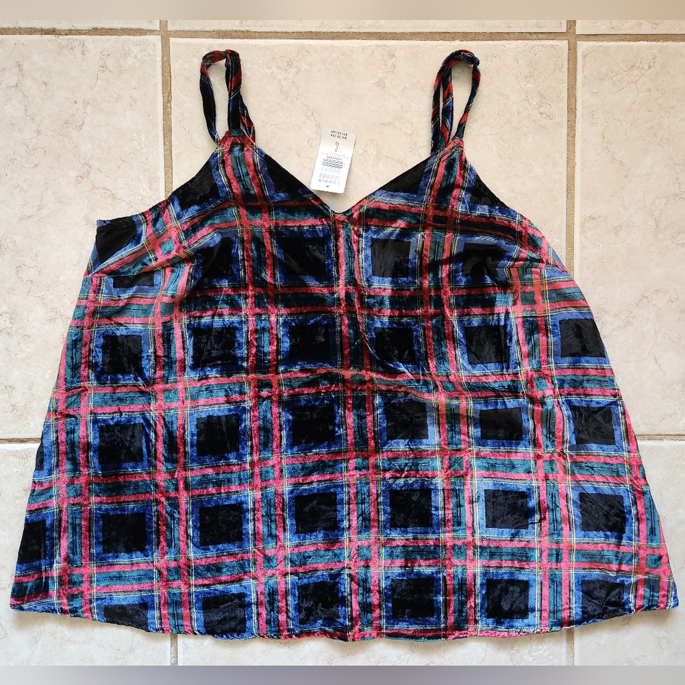 NWT Torrid Sophie Velvet Plaid Swing Cami Top Size 0 (12)